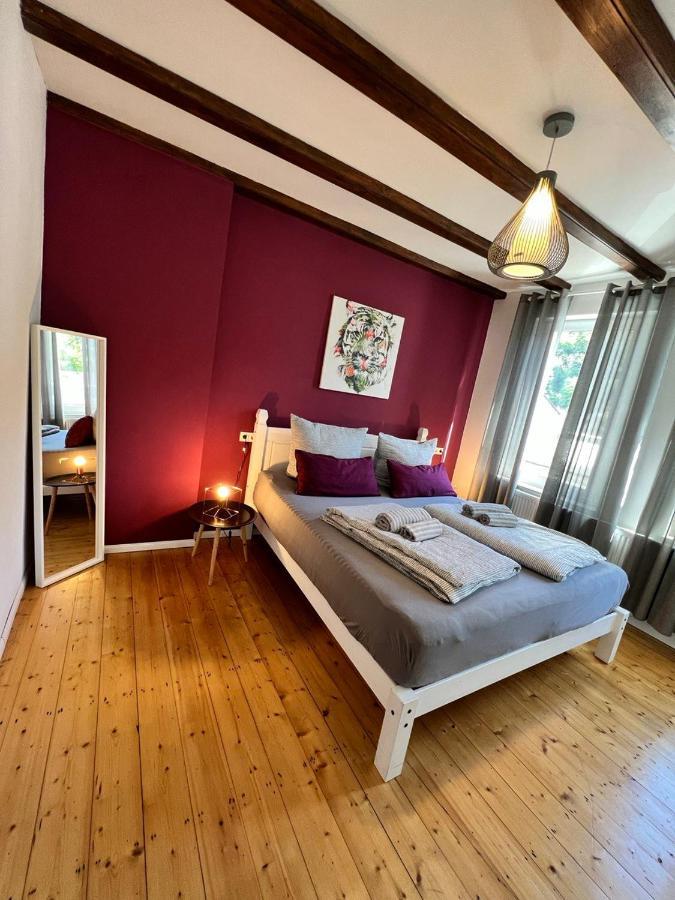 O&W Ferienhaus Mit Pool Naehe Nuerburgring, Adenau Buitenkant foto